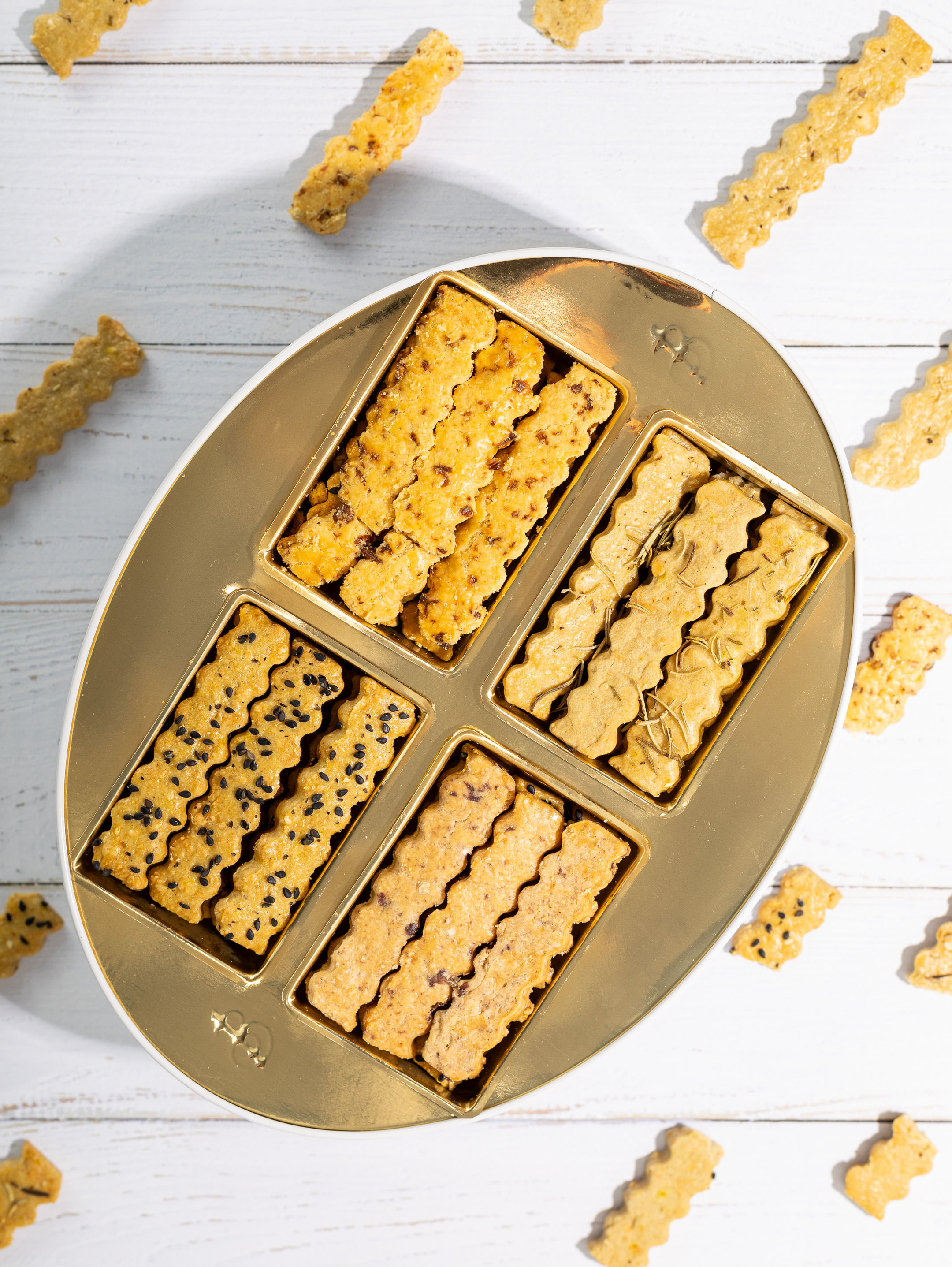 Lata Biscoitês de Queijo 636g | 4 Sabores | Biscoitê - Biscoitê